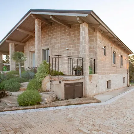 فيلة Floresia-your Apulian Experience كونفيرسانو